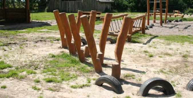 Parcours sportif pour enfants Tilia - HAGS - Réf 8038425 - Brun - Scellement béton_1