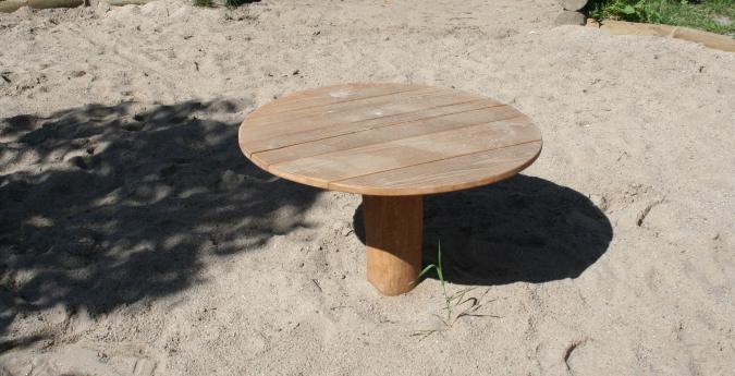 Table publique pour enfant - 800mm x 800mm x 500mm - REF 8042814 HAGS - mobilier urbain_1