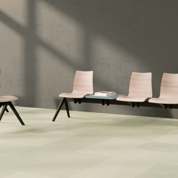 Woody Sièges Poutre - Chaises de collectivité - Columbia - Coque multiplis en hêtre naturel, poutre acier peint époxy noir, avec ou sans tablette_1