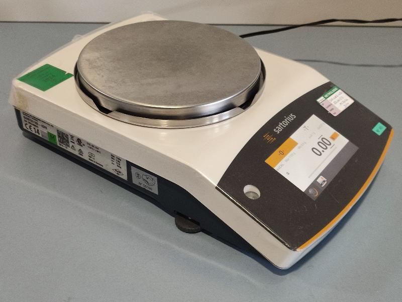 Balance de précision SARTORIUS QUINTIX 1102 1CFR  1100g / 0,01g_1