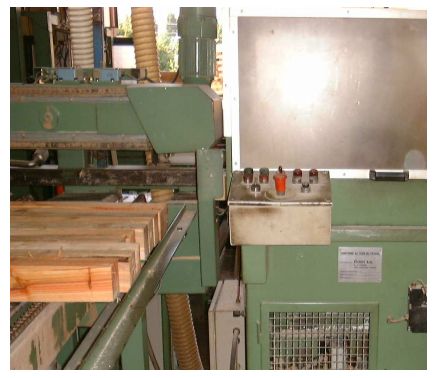 Robomatic 150 - Machine pour palettes - Tronçonnage automatique des dés avec tables d'alimentation à galets ou chaînes motorisées_1