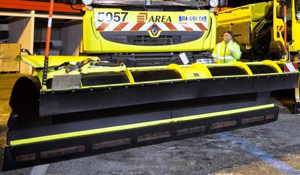 Bande de raclage Black Bull - BA Industry - renforcée avec double armature textile et haute résistance à l'abrasion_1