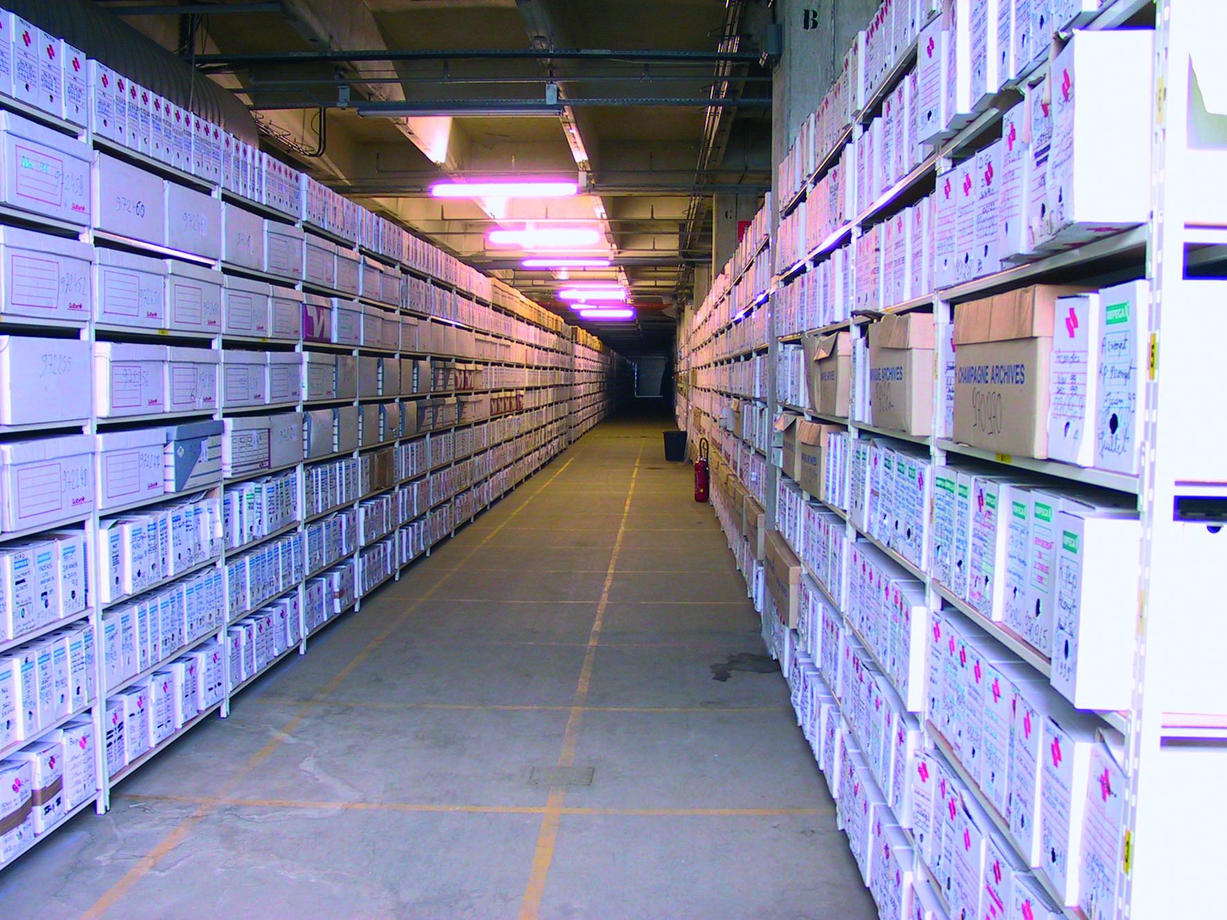 Rayonnage archives tubulaire léger ProfilTUB - finition époxy et modularité pour stockage de petits volumes_1