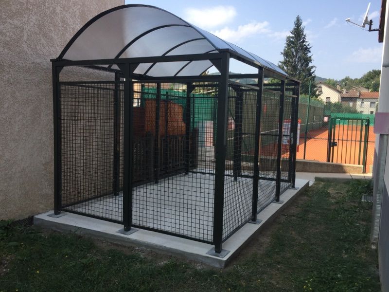 Abri vélo fermé vision grillagé / bardage en grillage métallique_2