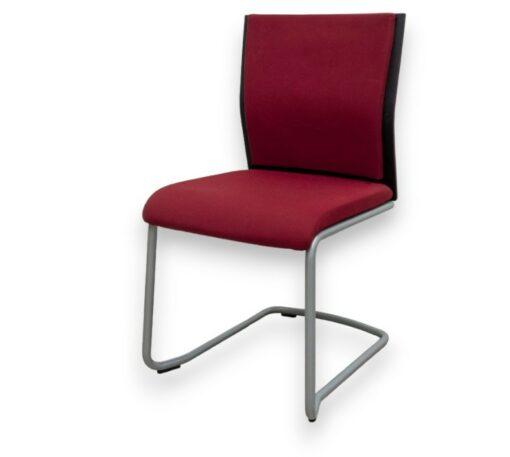 Chaise visiteur Steelcase Luge Tissu Bordeaux - d'occasion - piètement en métal gris - moderne et confortable_1