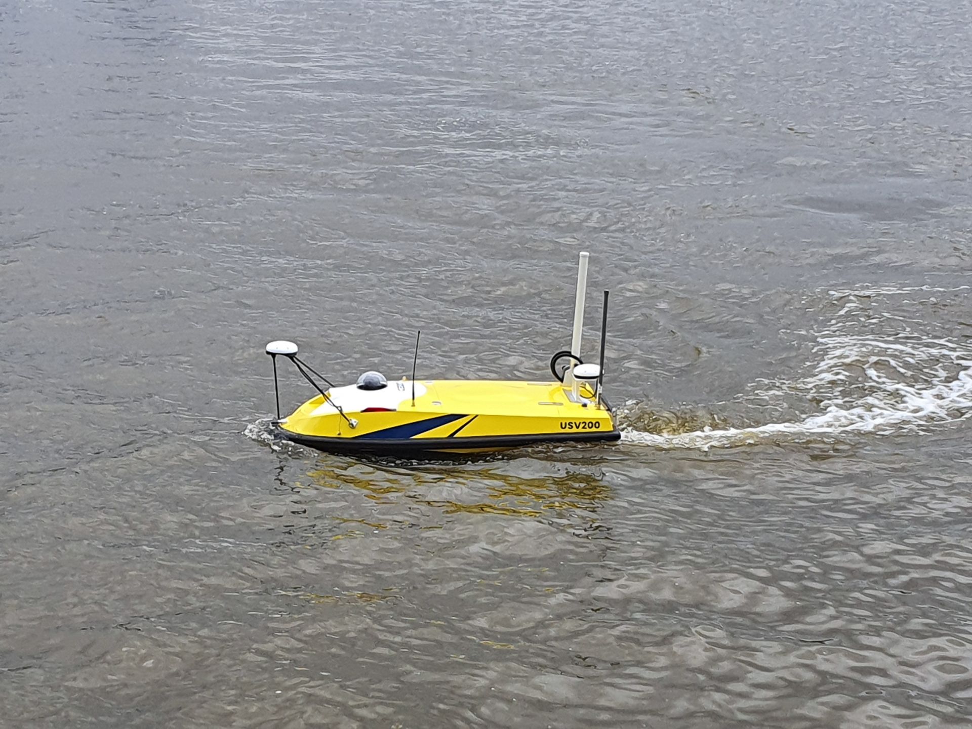 Drone marin bali usv200_1