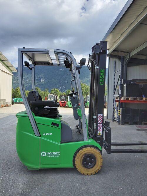 Chariot élévateur électrique CESAB B210 4098 - disponible en occasion et en location de courte à longue durée_1