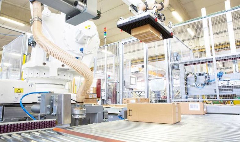 Kompact Raptor KRAC - Palettiseur compact - Clevertech France - Gestion automatique des intercalaires et palettes_1