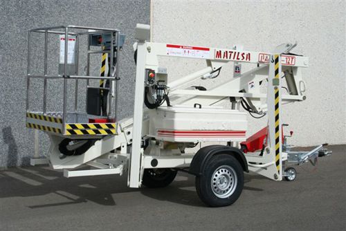 Système de levage tractable avec alimentation multiple