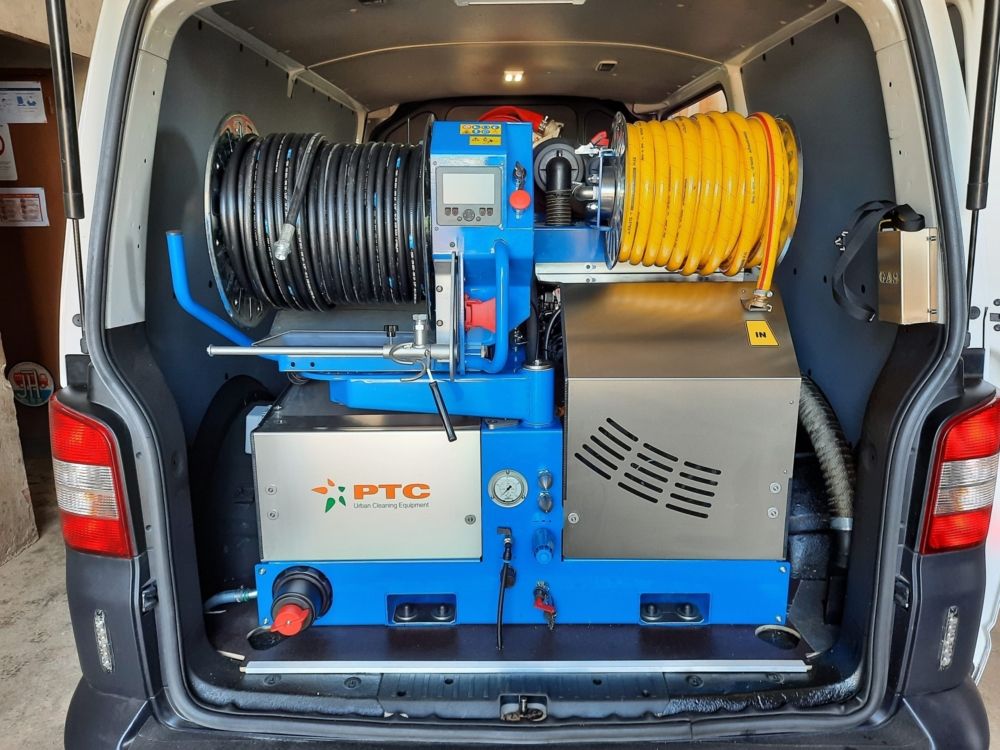 Unité d'hydrocurage très puissante avec moteur hybride diesel-batterie pour utilitaires moyens/grands - Moses Hybrid_1