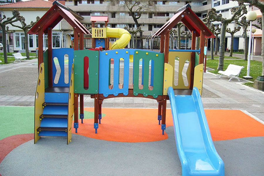 Structure de jeux combinée GE-2680A - Jolas - 300 kg - Dimensions 3,25 x 2,66 x 2,42 m - Pour 22 utilisateurs - Âge 0 à 13 ans_1