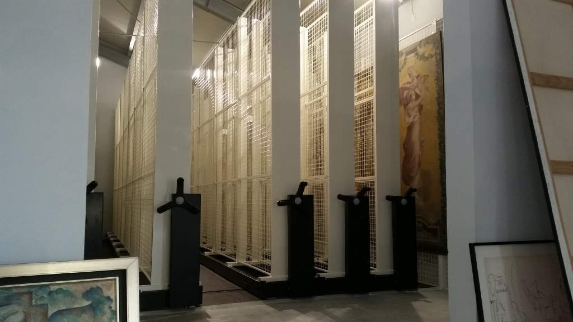 Grilles à tableaux fixes et mobiles - différentes mailles, couleurs et hauteurs - Fabrication en Vaucluse_1