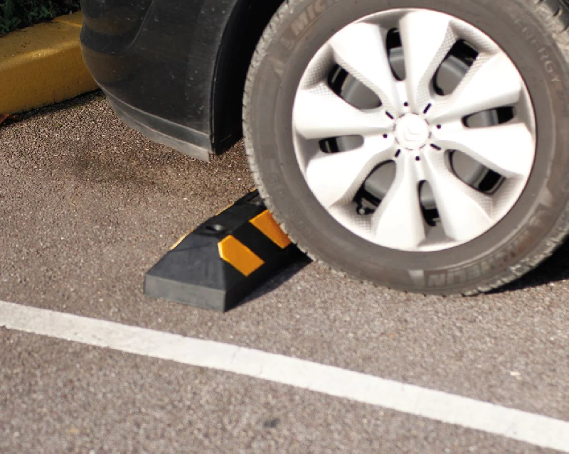 Butée de parking en caoutchouc_1