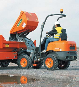 Machine de chantier Ausa D 150 AHA avec benne de 852 litres