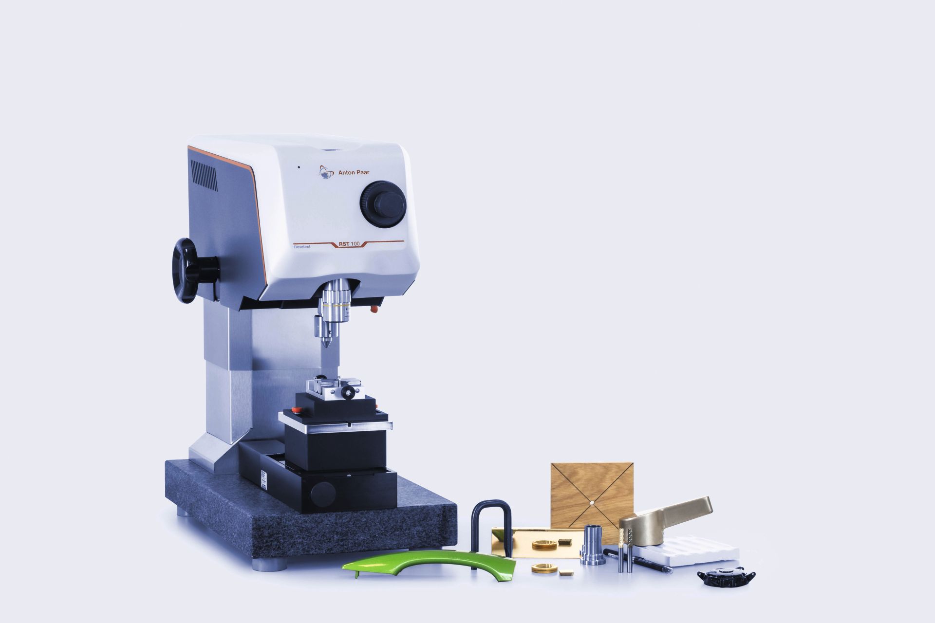 Revetest Scratch Tester RST 100 - Tests d'adhésion, rayures et dureté Vickers_1