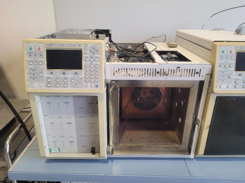 2 Chromatographes en Phase Gazeuse GC 3800 pour pèces VARIAN_1