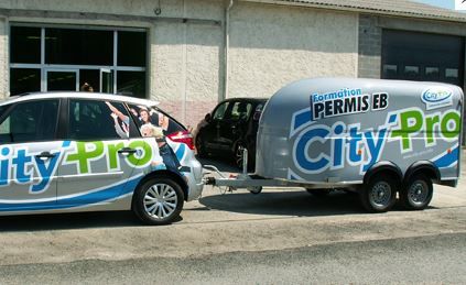 Remorque compacte Podium 300 avec grand volume de chargement