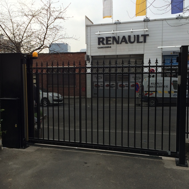 Portail motorisé - ouverture à distance, moteurs robustes et sécurisés_1