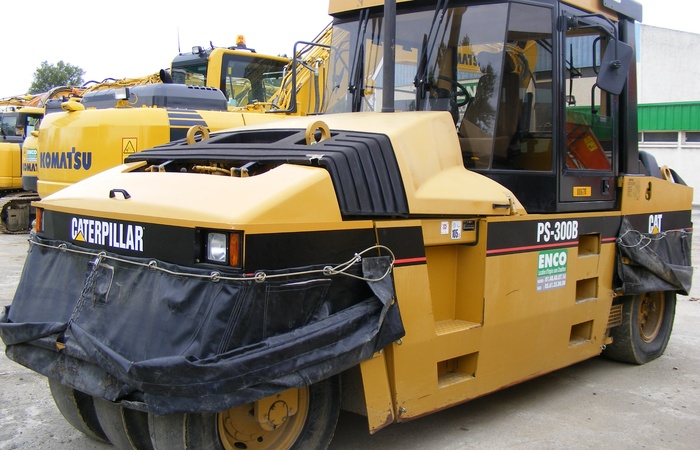 Compacteurs à pneus caterpillar ps300_1