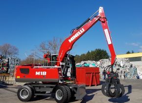 M18 pelle de manutention - 90 kW - portée maximale 8 m - poids 17,5 t_1