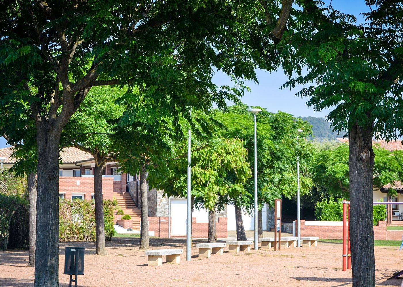 Luminaire Citizen Clear ILCZ1 - Haute efficacité jusqu'à 142 lm/W - Design exclusif - Prêt pour la connectivité_1