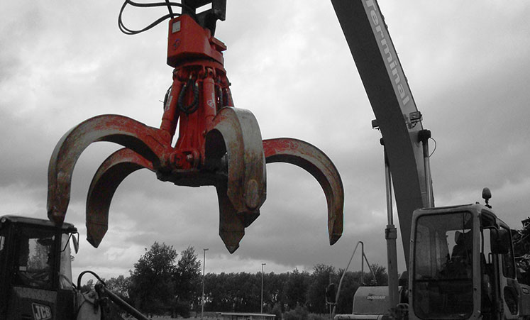 Grappin hydraulique Rotar RPG 6-800 - cycles rapides, tête rotative et coques résistantes_1