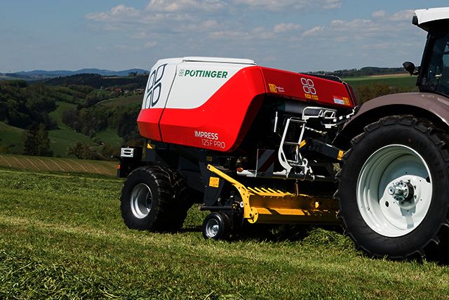 Impress 125 FC Pro - Presse à balles rondes Pottinger - Diamètre 1,3 m - Enrubannage immédiat_1