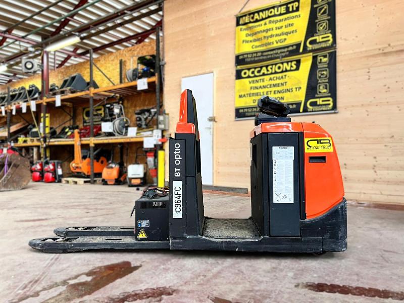 BT OSE250 Gerbeur transpalette électrique_1