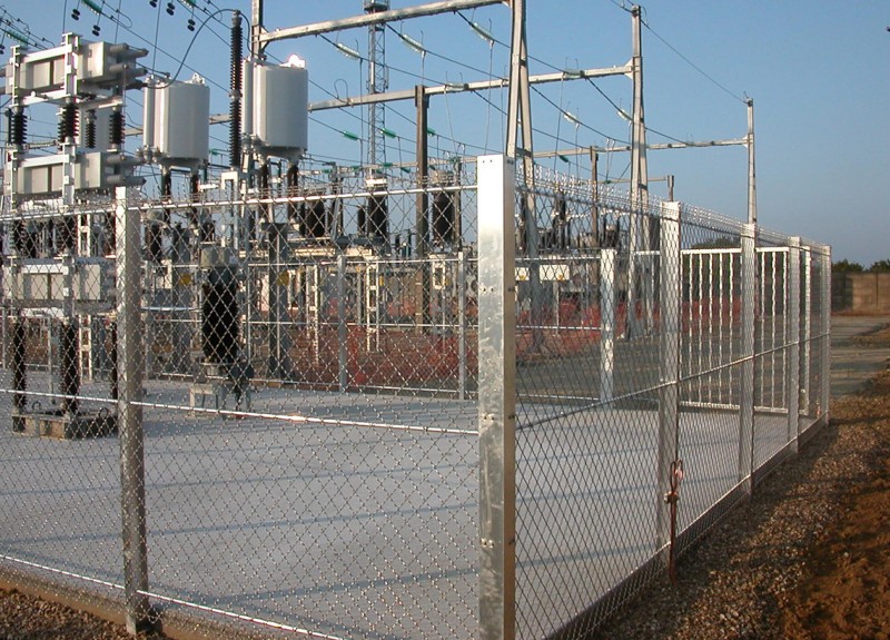 Clôture grillagée EDF type D - Hauteur 2.00m - Poteaux IPN et grillage ondulé_1