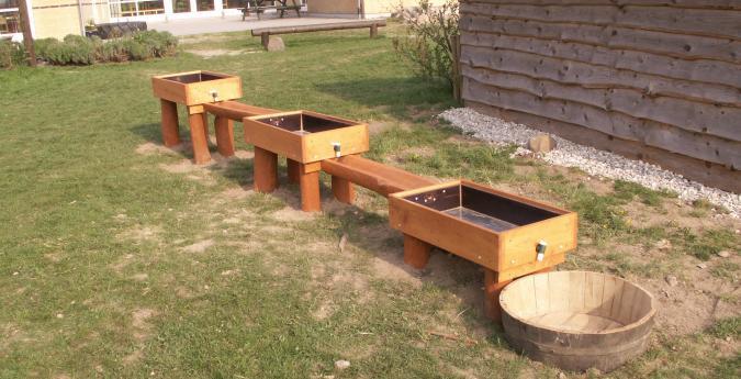 Jeu d'eau et sable en robinier Ania réf-8038426 - Hags - Structure pour aire de jeux avec spécifications détaillées_1