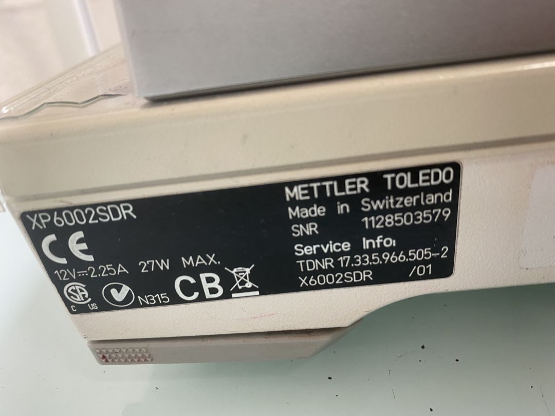 Balance de précision pour laboratoire - Mettler Toledo XP6002SDR d'occasion - Max 1200g / 6100g - P2206-1786_1
