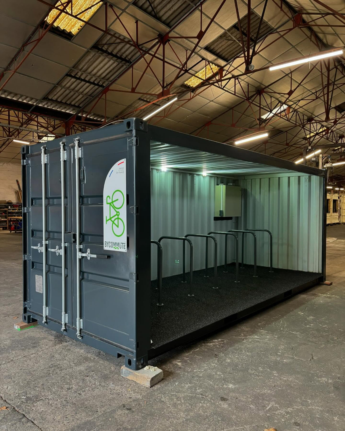 Garage à vélo robuste, durable et prête à l'emploi - container 20pieds_1
