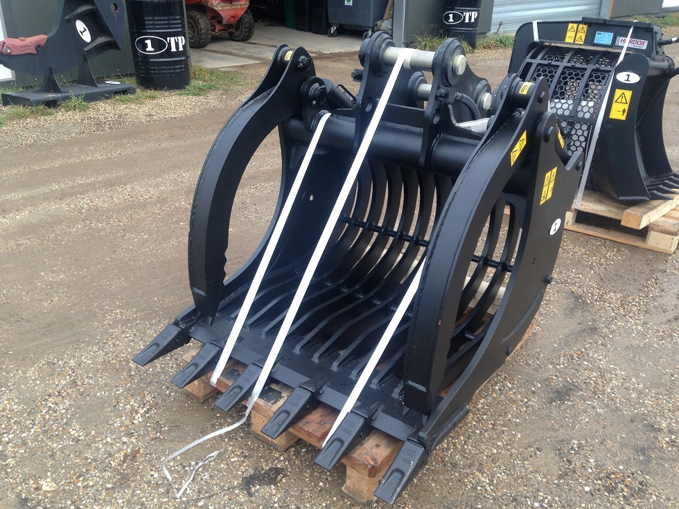 Godet squelette grappin a griffes hydrauliques_1