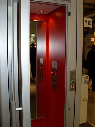 Ascenseur privatif Domuslift Small avec design élégant