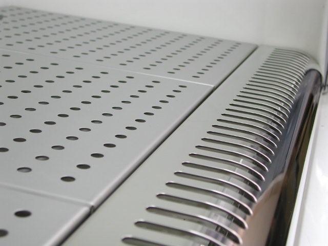 Hotte de type bio II triple protection - dimensions compactes, 2 filtres HEPA, structure acier epoxy et inox_1