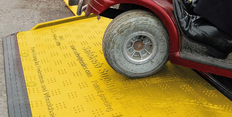 Rampe d'accès mobile SAFEKERB - pack_1