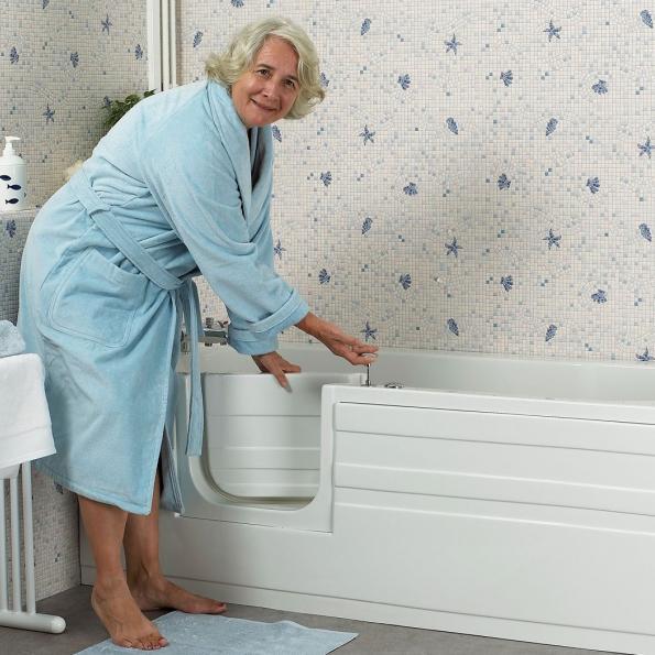 Baignoire à porte Aventis - spacieuse avec siège motorisé et balnéothérapie en option_1