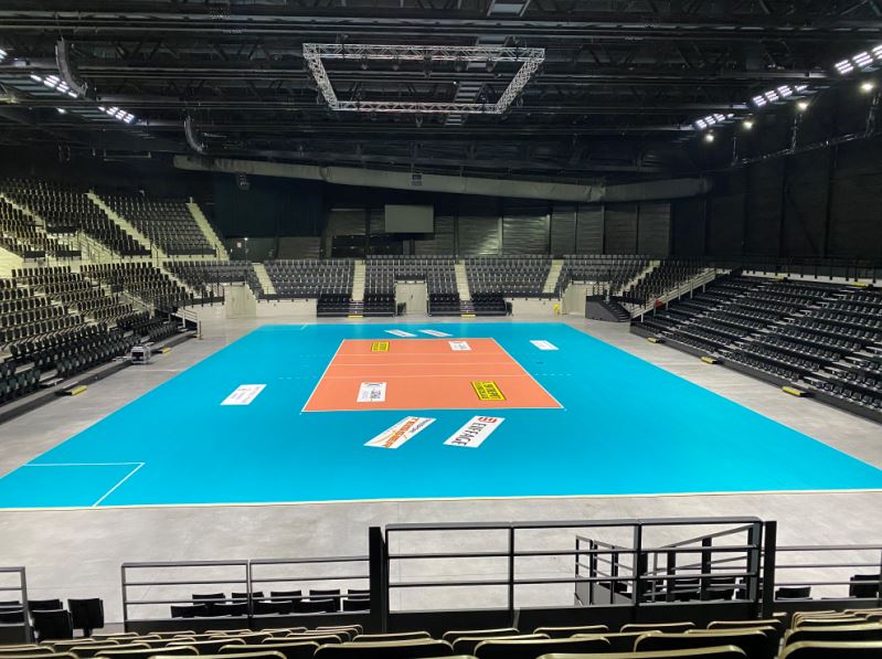 Tribune télescopique  pour des manifestations culturelles_1