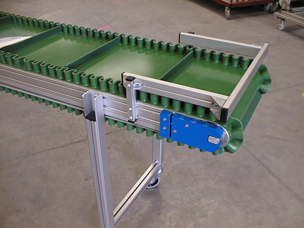 Convoyeur à moteur tambour - diamètres 72 et 84 mm - largeur 250 mm à 1 m - charges < 100 kg_1