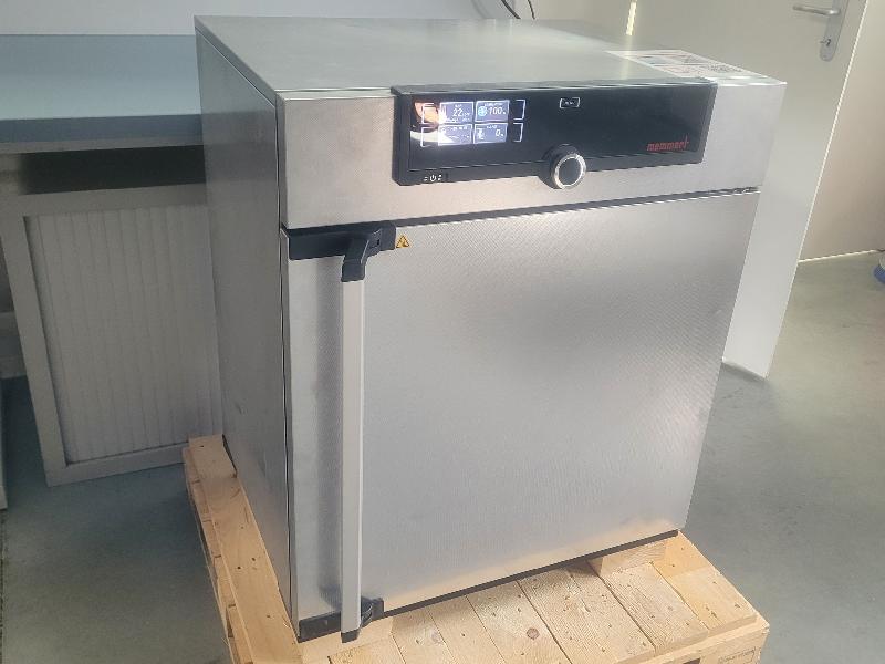 Etuve / incubateur universel MEMMERT UF110 / 300 °C / 108 Litres_1