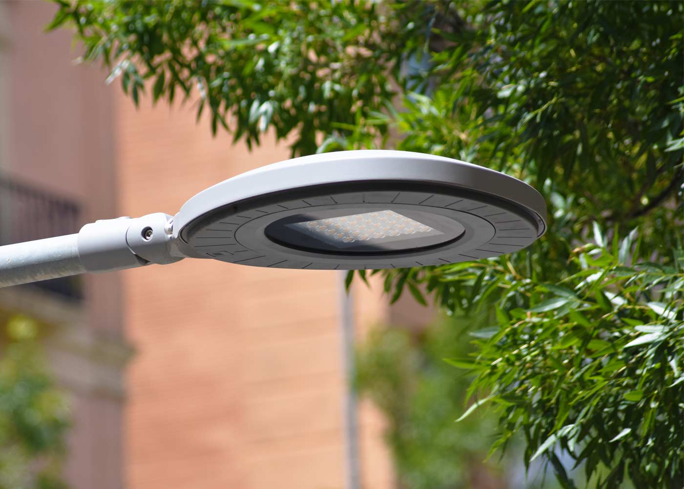 Luminaire Innova Ali - Design innovant - 20W à 100W - Haute efficacité - Prêt pour la télégestion_1