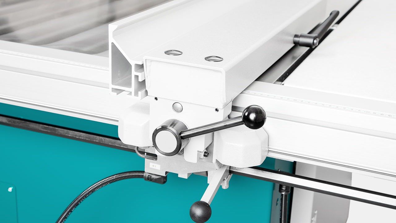 T60C - Scie industrielle - Martin - largeur de coupe standard 1350 mm - moteur 5,5 kW - table à déligner 3 m_2