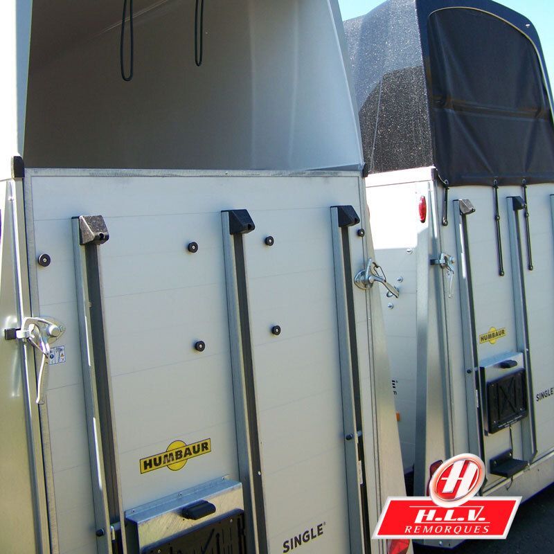 Promotion - van a chevaux 1 place et demi humbaur single alu_1