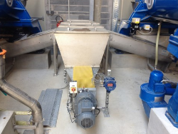 Convoyeur à vis - manutention de produits pâteux ou pulvérulents - acier, inox ou Hardox - sur mesure_1