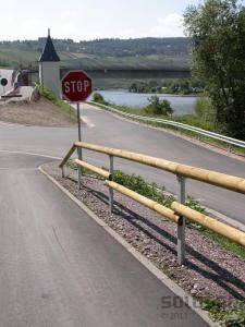 Clôture haute en bois - modèle Cadiz - mixte bois et métal, robuste et économique_1