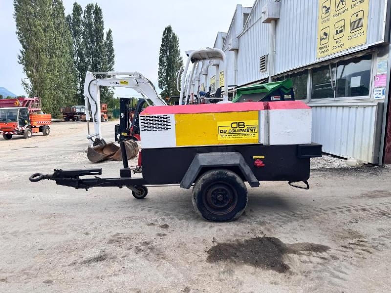 Ingersoll rand P180WD Compresseur de chantier sur remorque_1