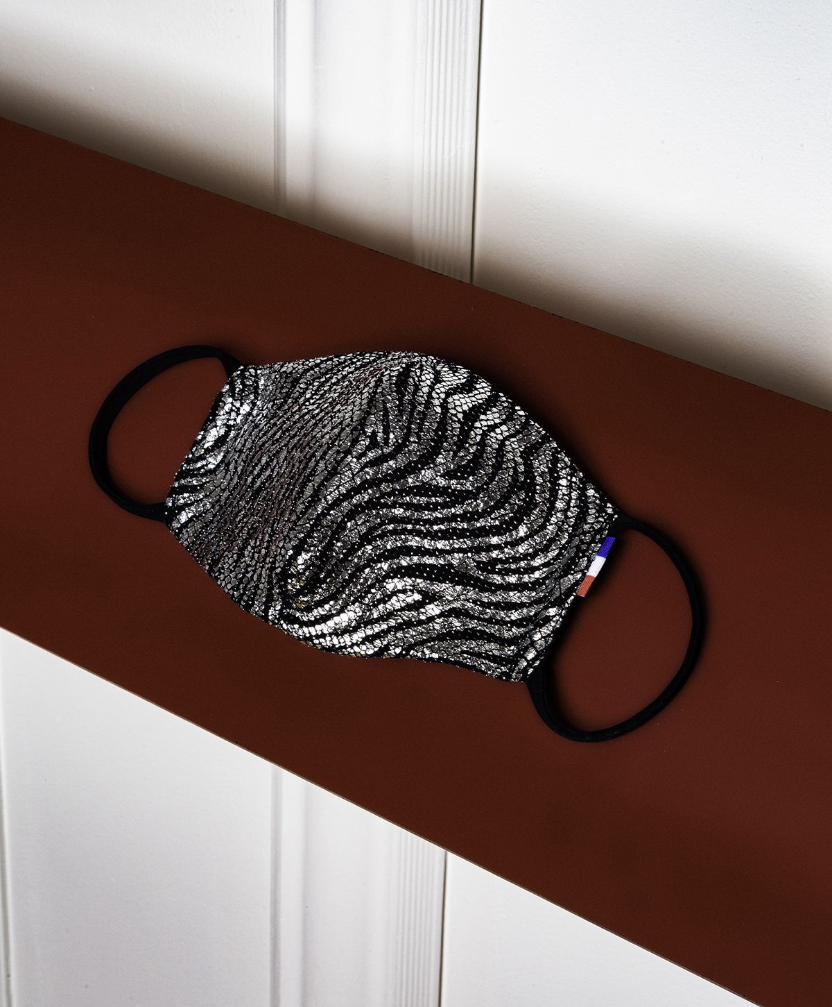 Masque barrière grand public Bling Bling Silver - motifs métallisés zèbre/serpent - made in France - lavable 30 fois_1