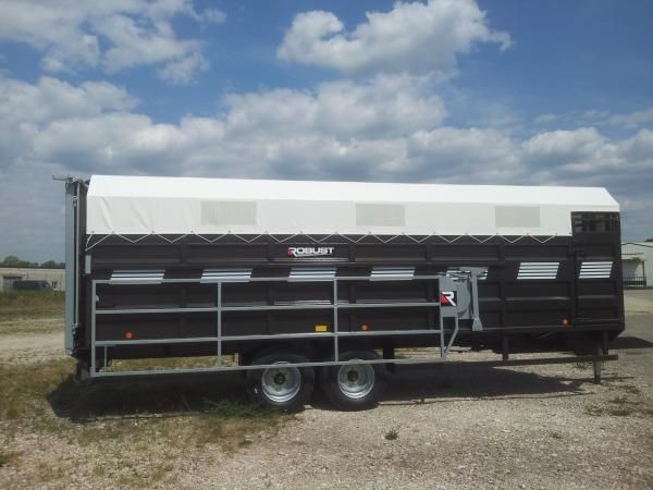 Remorque bétaillère renforcée avec plancher en acier