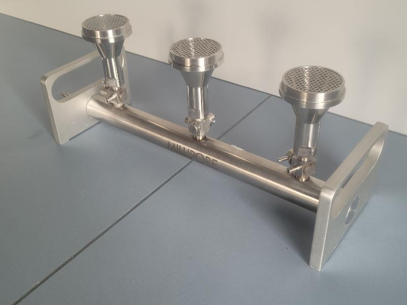 Rampe de filtration 3 postes MILLIPORE_1