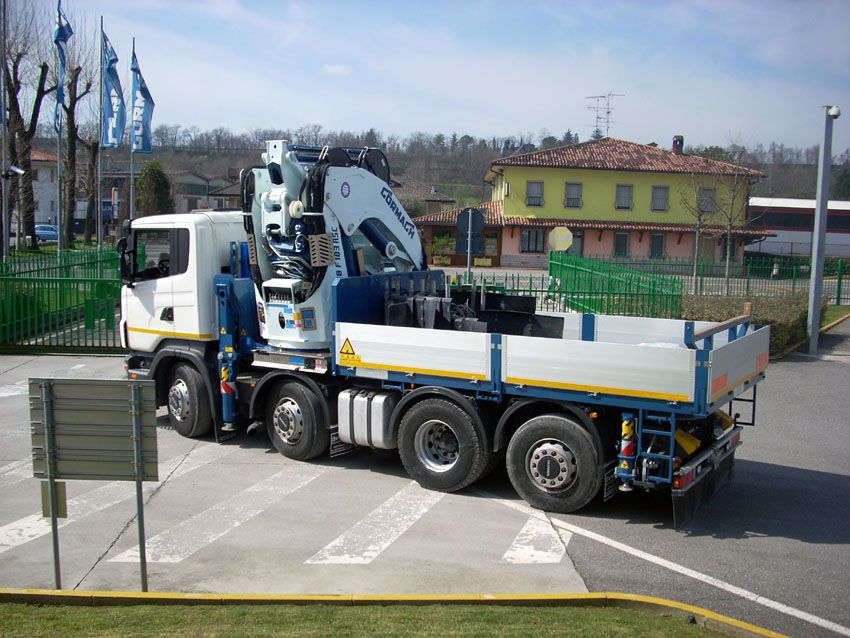 Grue auxiliaire série 135000 E ASC Plus - E9 - Cormach - pression 310 bar - capacité 30 tonnes_1